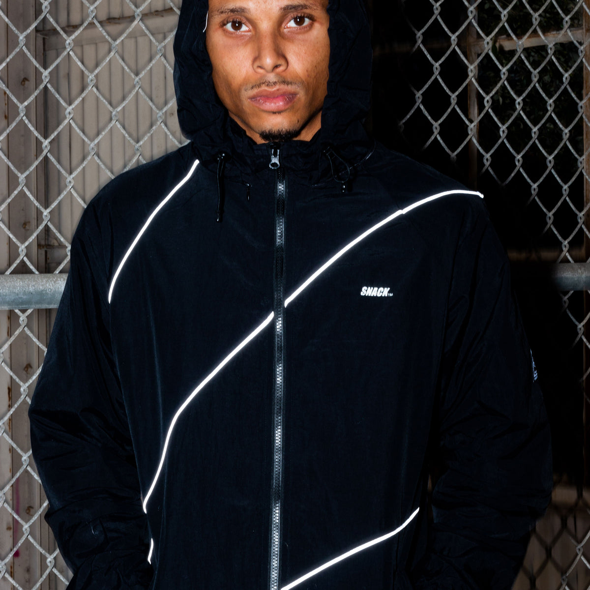 ALIVE WAVE JACKET - BLACK/REFLECTIVE - M – Snack Skateboards